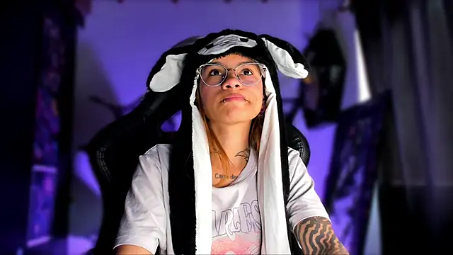 sofiafenty online show from October 2025 02:26:02 PM