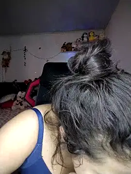 esmeralda jadees online show from February 2026 09:09:02 PM