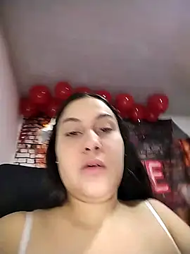 esmeralda jadees online show from February 2026 08:43:01 PM