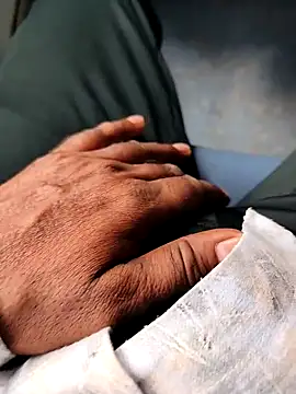 Snapshot of himvilohi08 chatting on September 2025 04:58:02 AM himvilohi08 online show from September 2025 04:58:02 AM