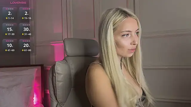 OhMyEmma online show from March 2025 01:12:01 AM