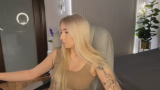 OhMyEmma online show from January 2026 12:58:02 AM