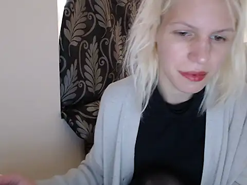 ElssaRush online show from March 2025 10:36:01 AM