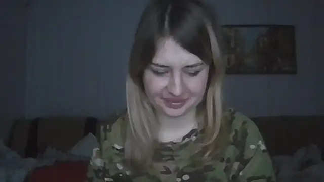 Saxophonistka online show from March 2026 03:45:01 AM