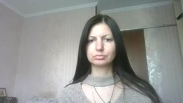 AliseWats online show from March 2025 12:53:02 PM