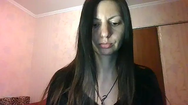 AliseWats online show from March 2025 04:51:02 PM