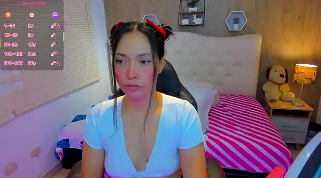 Snapshot of _LiilyWong chatting on March 2025 04:57:02 AM LiilyWong online show from March 2025 04:57:02 AM