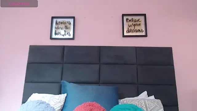 SophiaQueens online show from September 2025 07:59:02 PM