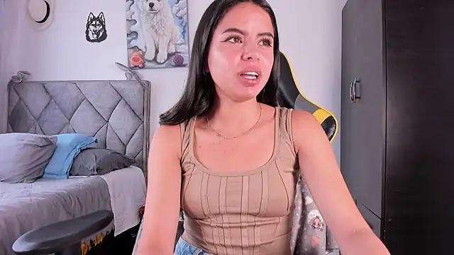 Snapshot of Bear-Mel chatting on September 2025 05:35:01 PM Bear-Mel online show from September 2025 05:35:01 PM