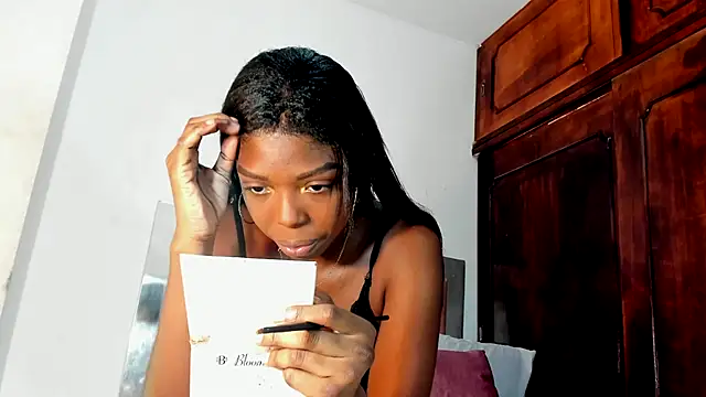 Coral w10 online show from September 2025 01:24:02 PM