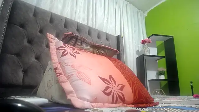 ANA-BULLOCK- online show from September 2025 04:28:02 PM