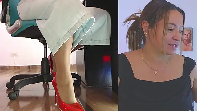 weet Evans    online show from February 2026 02:05:01 AM