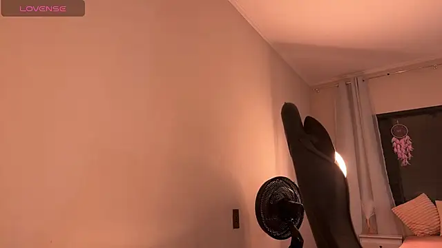 StacySpice01 online show from November 2025 01:30:02 AM