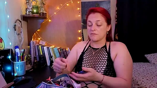 ValkaBlue online show from September 2025 04:01:02 AM