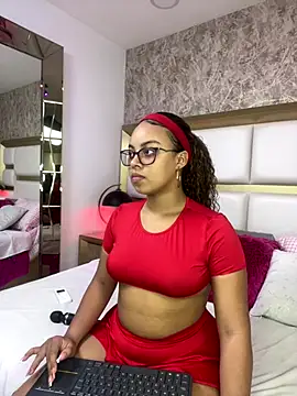 AlesiaCooper online show from October 2025 08:05:02 PM