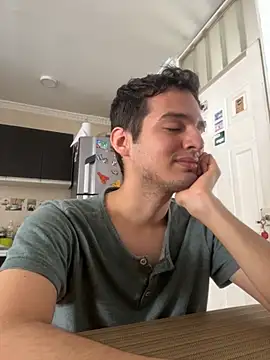 Thiagobb7 online show from October 2025 03:23:02 PM