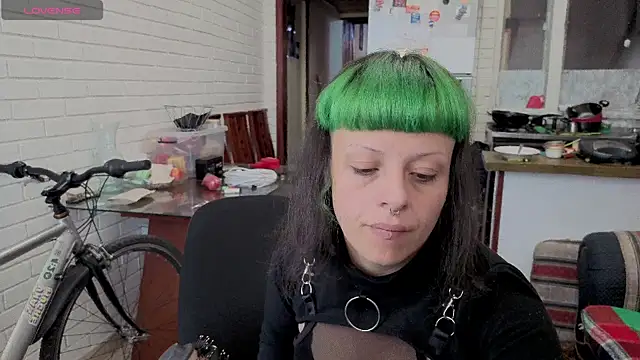 freyaa sorcerees online show from November 2025 02:50:02 PM