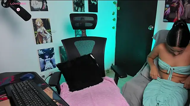 Vickysth online show from April 2026 11:42:01 PM