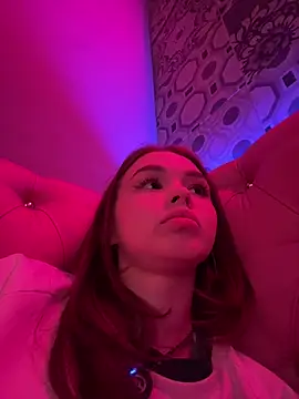 MiraBliss online show from April 2026 08:31:02 PM