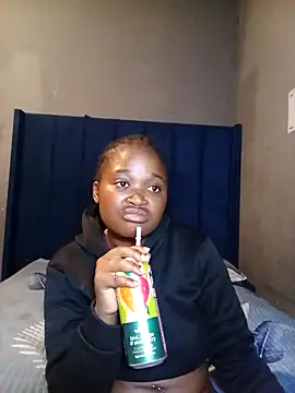 Snapshot of SexyShybarbie chatting on November 2025 10:40:01 PM SexyShybarbie online show from November 2025 10:40:01 PM