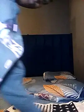 Snapshot of SexyShybarbie chatting on November 2025 02:02:01 AM SexyShybarbie online show from November 2025 02:02:01 AM