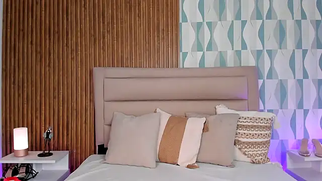 FatimaEvans online show from September 2025 07:50:02 PM