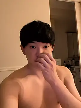 Snapshot of Ryuuya69 chatting on July 2026 03:36:02 PM Ryuuya69 online show from July 2026 03:36:02 PM