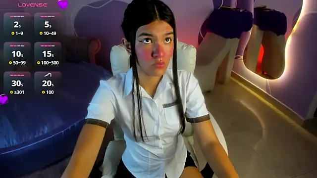 auroracute02 online show from September 2025 01:38:01 PM