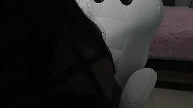 stephany summer online show from April 2026 07:32:01 PM