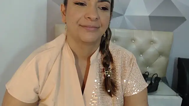 Snapshot of Milf-Prettyboobs chatting on February 2026 10:53:02 AM Milf-Prettyboobs online show from February 2026 10:53:02 AM