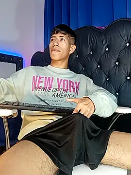 dareck 18 online show from October 2025 03:10:02 PM