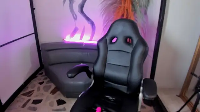 VanessaScott  online show from October 2025 10:54:02 AM