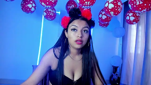 sweet cinamon online show from November 2025 06:52:01 PM