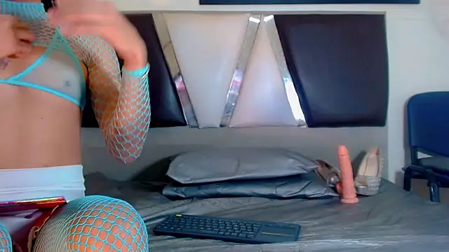 alexsandra kiss online show from November 2025 11:31:02 AM