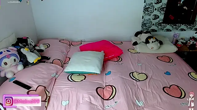 Snapshot of Malud09 chatting on October 2025 12:04:02 PM Malud09 online show from October 2025 12:04:02 PM