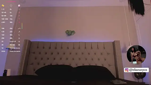 Snapshot of Emiliana_Rios chatting on October 2025 12:57:01 AM Emiliana Rios online show from October 2025 12:57:01 AM