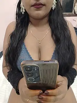 Snapshot of priya_00143 chatting on July 2026 05:56:01 PM priya 00143 online show from July 2026 05:56:01 PM