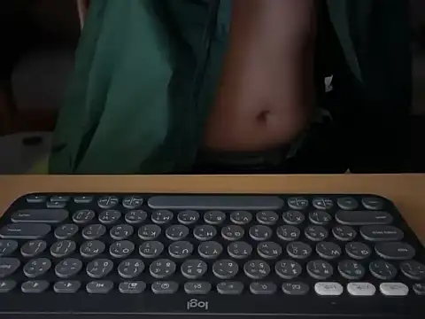 Snapshot of mak_mark92 chatting on October 2025 07:01:01 PM mak mark92 online show from October 2025 07:01:01 PM