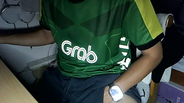 Snapshot of mak_mark92 chatting on November 2025 03:02:01 PM mak mark92 online show from November 2025 03:02:01 PM