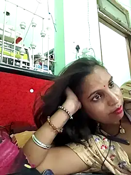 Hotty-Nidhi online show from September 2025 04:18:01 PM