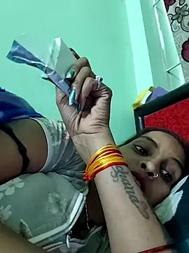 Snapshot of Hotty-Nidhi chatting on February 2026 05:28:01 PM Hotty-Nidhi online show from February 2026 05:28:01 PM