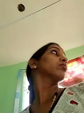 Snapshot of Hotty-Nidhi chatting on March 2026 03:12:01 AM Hotty-Nidhi online show from March 2026 03:12:01 AM