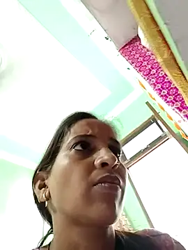 Snapshot of Hotty-Nidhi chatting on June 2026 05:10:01 AM Hotty-Nidhi online show from June 2026 05:10:01 AM