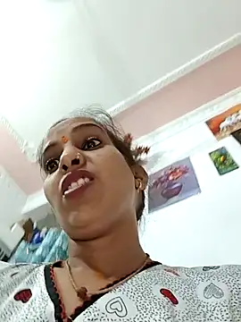Snapshot of Hotty-Nidhi chatting on June 2026 06:52:02 AM Hotty-Nidhi online show from June 2026 06:52:02 AM