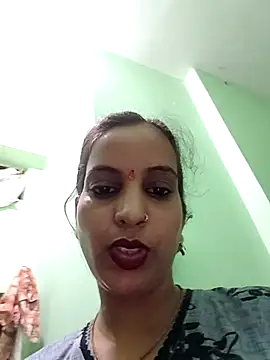 Snapshot of Hotty-Nidhi chatting on July 2026 04:02:01 PM Hotty-Nidhi online show from July 2026 04:02:01 PM