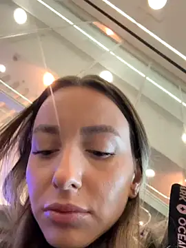 Snapshot of AlexisWhit chatting on November 2025 08:47:01 AM AlexisWhit online show from November 2025 08:47:01 AM