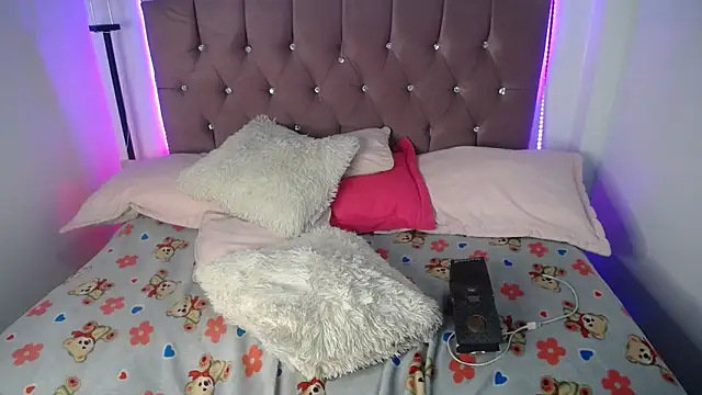 charlotte walker1 online show from March 2025 03:26:01 AM