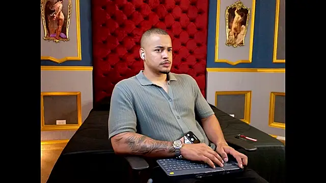 AshtonnSummer online show from March 2025 11:11:02 AM