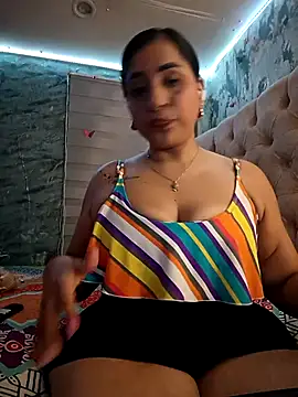 L ucero online show from September 2025 02:50:02 AM