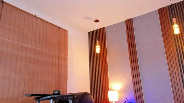 Abby sinss online show from December 2025 07:41:01 PM